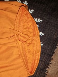 Orange 🧡 Leggings