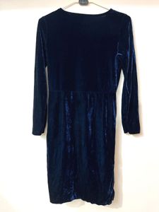 Elegant Velvet Midi Dress✨