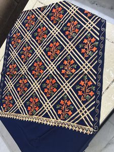 BRAND NEW WOOLLEN SHAWL