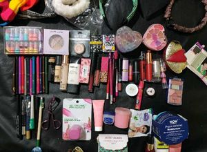 2 Products With 3 Freebies