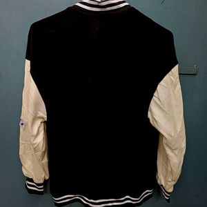 ⚫️black Varsity Jacket🎉