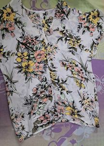 PRINTED TOP