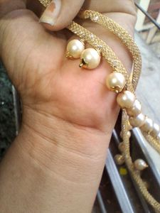 Pearl Beaded Necklace