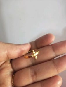 18k Gold Cross Ring
