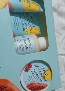 Newest Skinnovative Nourishing Facial Kit 😍🧡