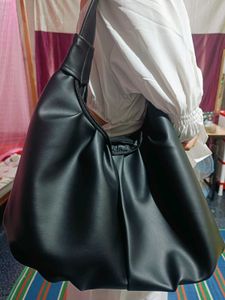 Black Shoulder Bag