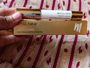 Myglamm Perfect Curves Matte Lip Cryon Terra