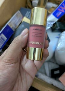 Hourglass Unreal Liquid Blush