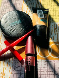 Maybelline Hyper Curl Mascara