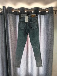 Zara Jeans