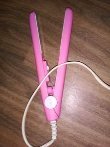 Pink Mini Hair Straightener