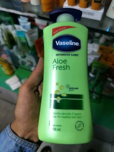 Vaseline Intensive Non Sticky ALOE Fresh Lotion