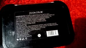 Huda Beauty Compact