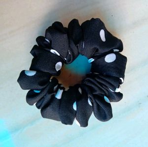 Offer 🥳🥳🥳 Beautiful Scrunchies❤️❤️