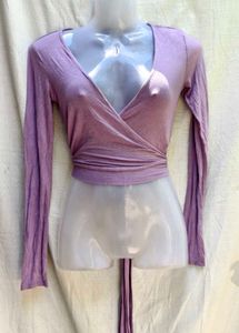 2356. FOREVER 21 SEXY TOP