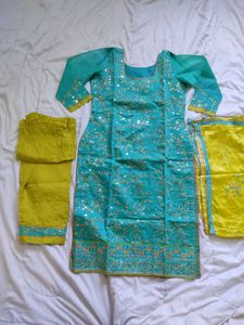 Elegant Turquoise &amp; Green Kurta Set