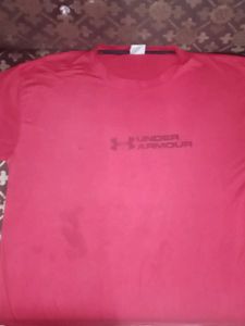 Under Armour T-Shirt