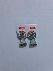 Tiny Jhumka Pair