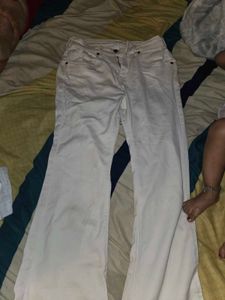 Top With White Jean's