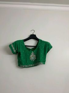 Green Embellished Saree with Blouse💫