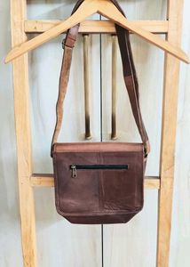Leather Brown Hanging Bag Size- 9 Inch× 9Inch