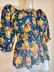 🎁Buy 1, Get 1 Free🎁 Floral Top Extra S/ Smal