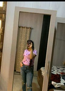 Ripped Knee Jean🍧🌹🌸