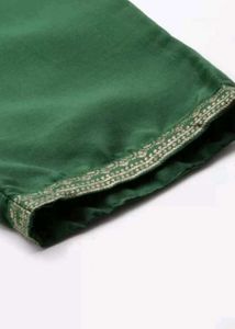 Sleeveless Mehendi Outfit