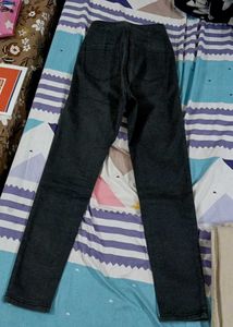 Women Skinny Jeans (Greyish Black)