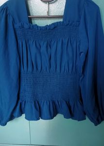 Elastic Top With Puff Sleeves
