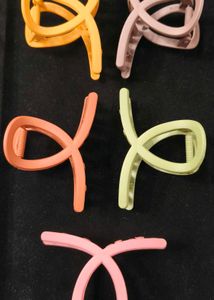 Hair Claw Clips - BUY ANY 2 @ 75 Rs