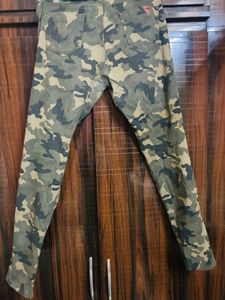 Roadster Ripped Jeans