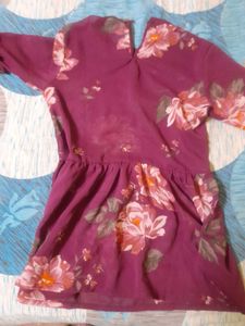 Casual BalloonSleeve Floral Print Women Maroon Top