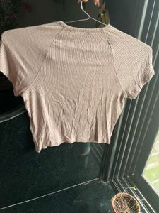 Stylish Ribbed Cut-out Crop Top