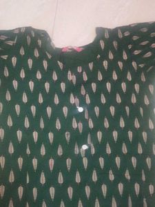 Leaf Print Green Kurti