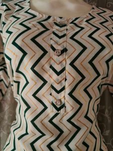 Zigzag Print Short Kurti