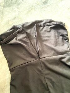 Black bodycon dress