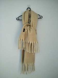 Zara Chunky Wool Muffler