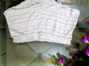 Off White Shorts Penty