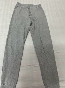grey sweatpant joggers, perfect for college