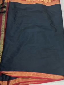 Elegant Black &amp; Gold Saree