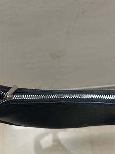Black shoulder bag