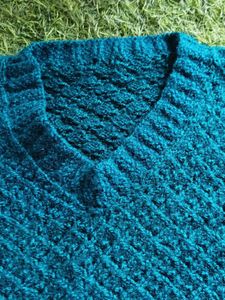 Unisex Knitted Sweater New