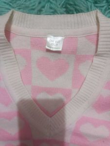 Heart Pattern Knit Vest