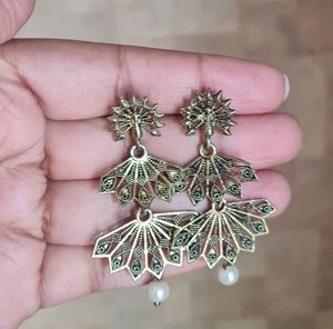 Earing 4