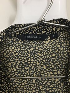 Beautiful Black And Cream Formal Top