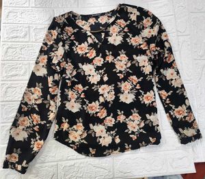 Harpa Floral Print Long Sleeve Top