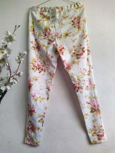 Beautiful Printed Jegging ♥️
