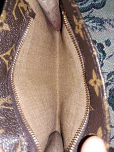 Louis Vuitton Vintage Pouch