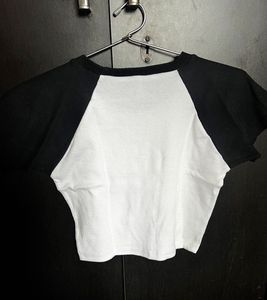 Ranglan Sleeve Crop Tshirt